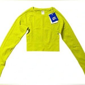 JoyLab Pear Green Set (Activewear Shirt and High-Rise 7/8 Length Leggings)